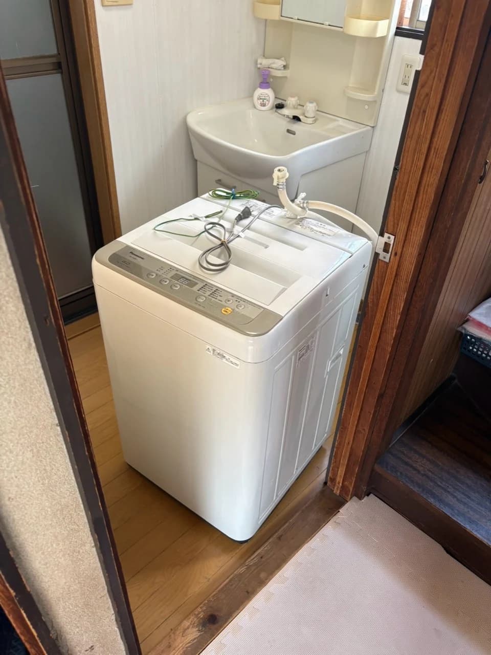 洗面所の洗濯機
